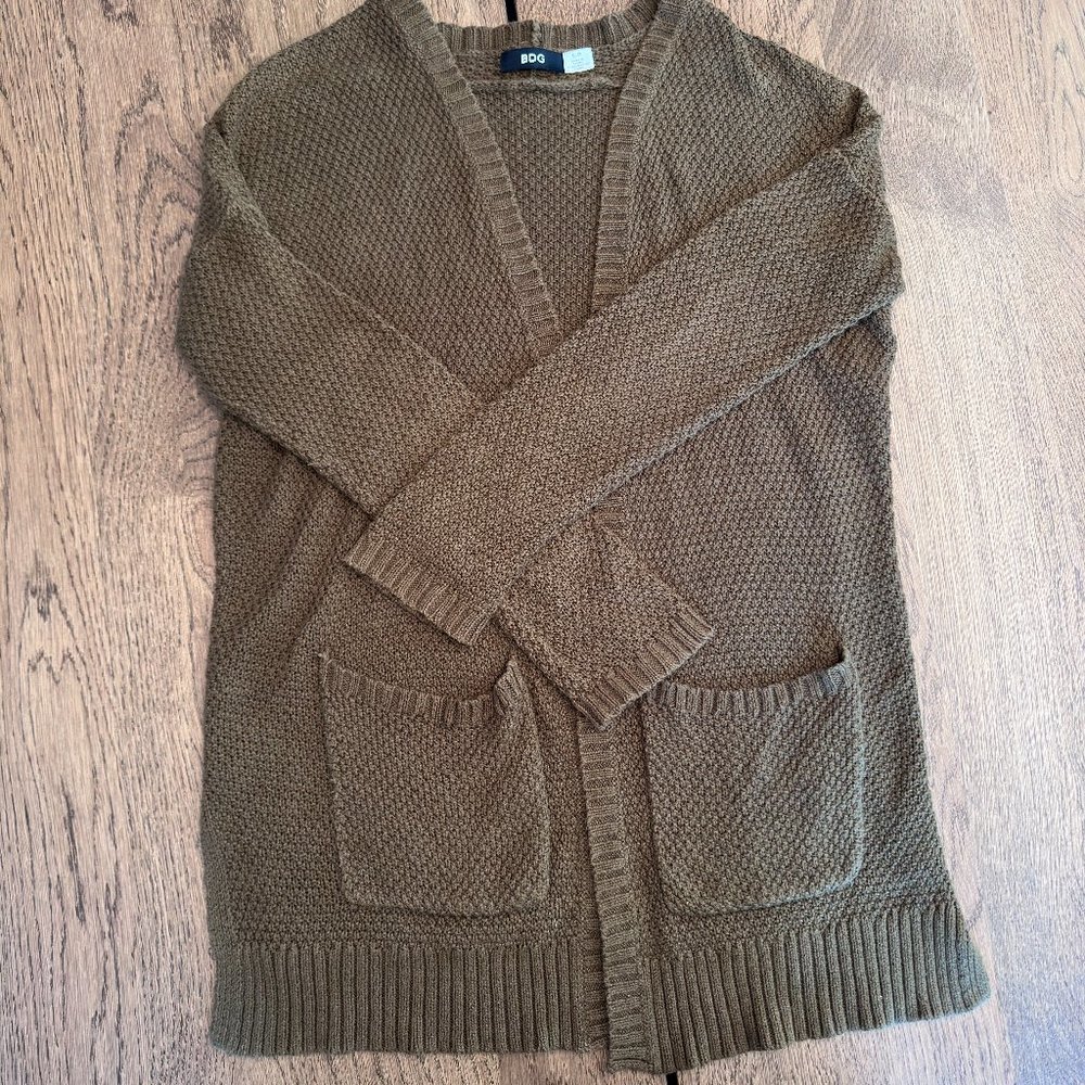 BDG‎ olive cargidan size S